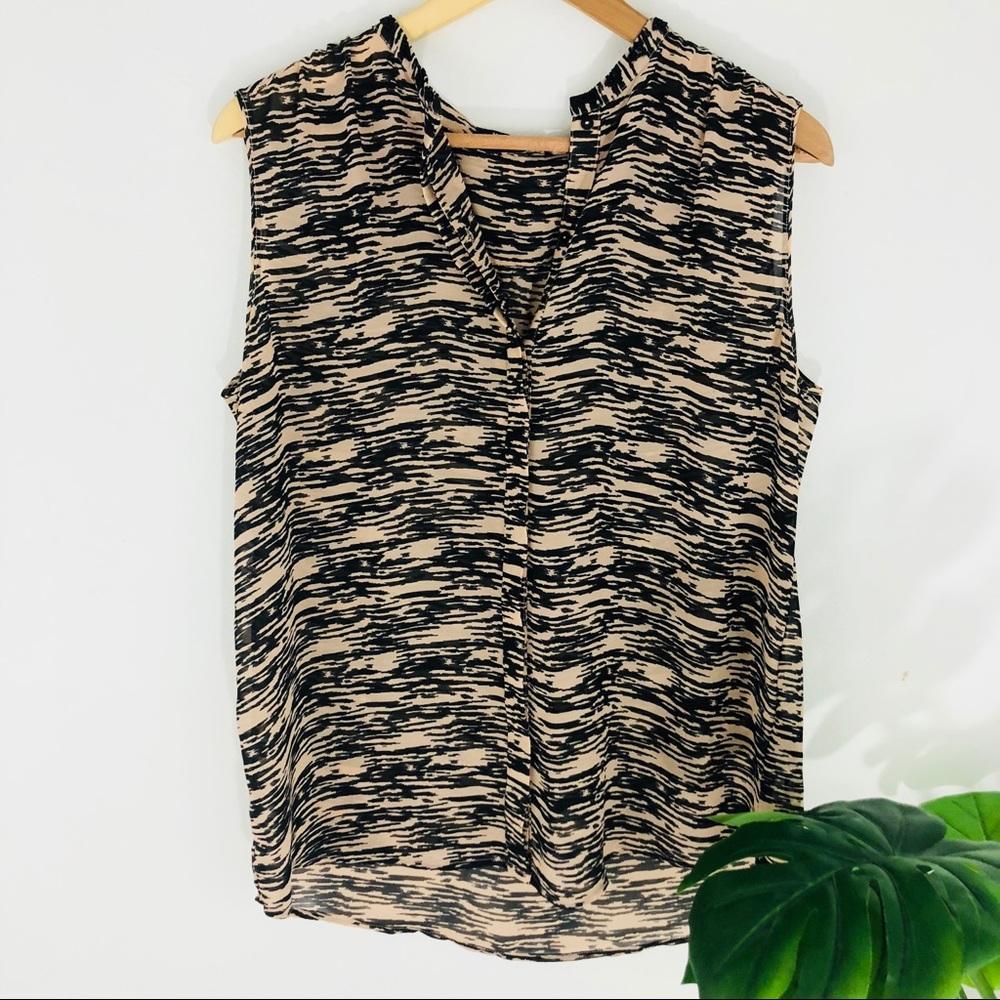 Maison scotch tiger stripe sleeveless button down